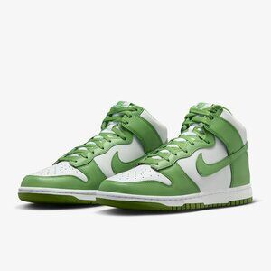 New Nike Retro Dunk, Mens Size 9